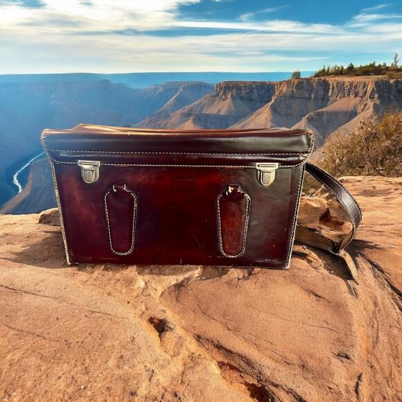 Vintage Leather Camera Bag / Case-Homa 1960s-Cowhide-Brown w Green Velvet-Large - Picture 8 of 9